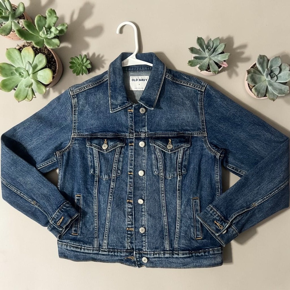 Old Navy Women's Denim Jacket Blue Classic Trucker Stretch Indigo Size Small - Picture 1 of 5